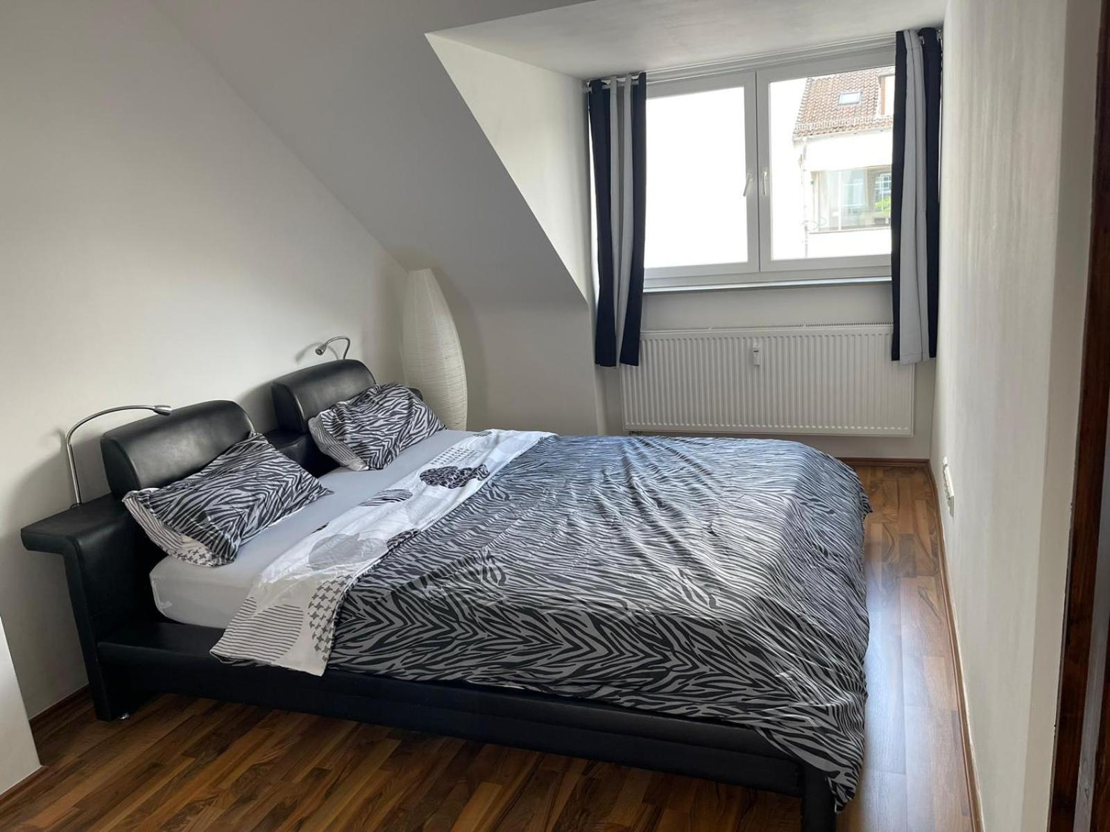 Geraeumige 3-Zimmer-Ferienwohnung Im Herzen Von Kassel Zewnętrze zdjęcie