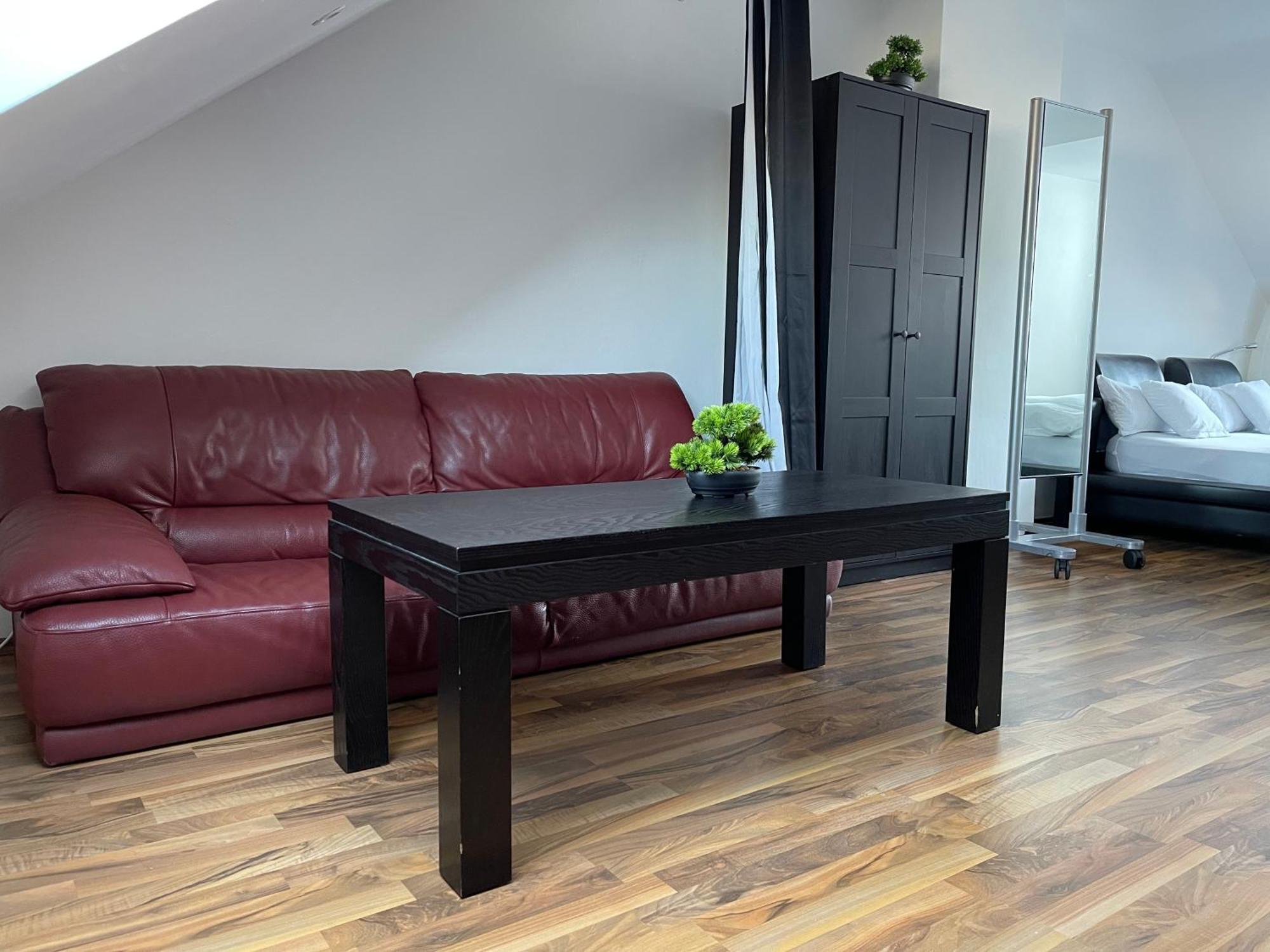 Geraeumige 3-Zimmer-Ferienwohnung Im Herzen Von Kassel Zewnętrze zdjęcie